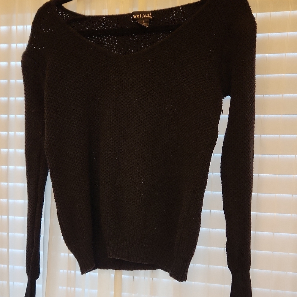 Wet Seal Dark Knit V-Neck Sweater